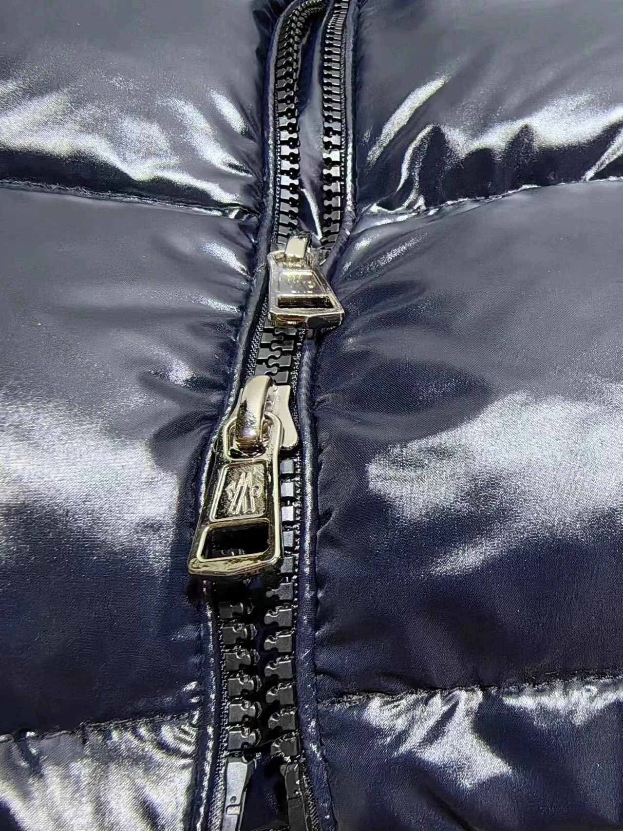 wg.luxury- 7o9385r Down Jacket item:D-F205I0804